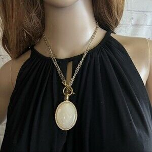 Premier Designs CZ Mother of Pearl Necklace Toggle Clasp
